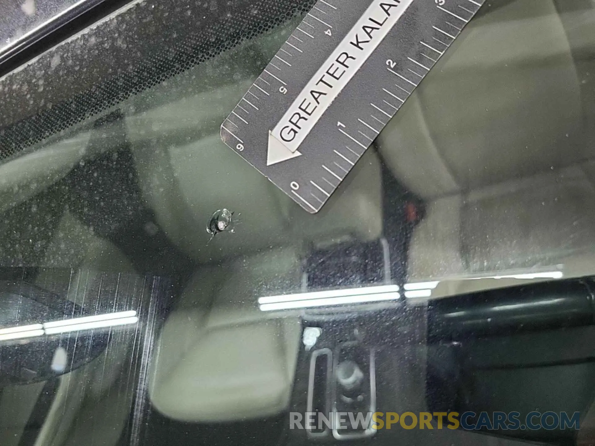 30 Фотография поврежденного автомобиля 2C3CCARG7KH556447 CHRYSLER 300 2019