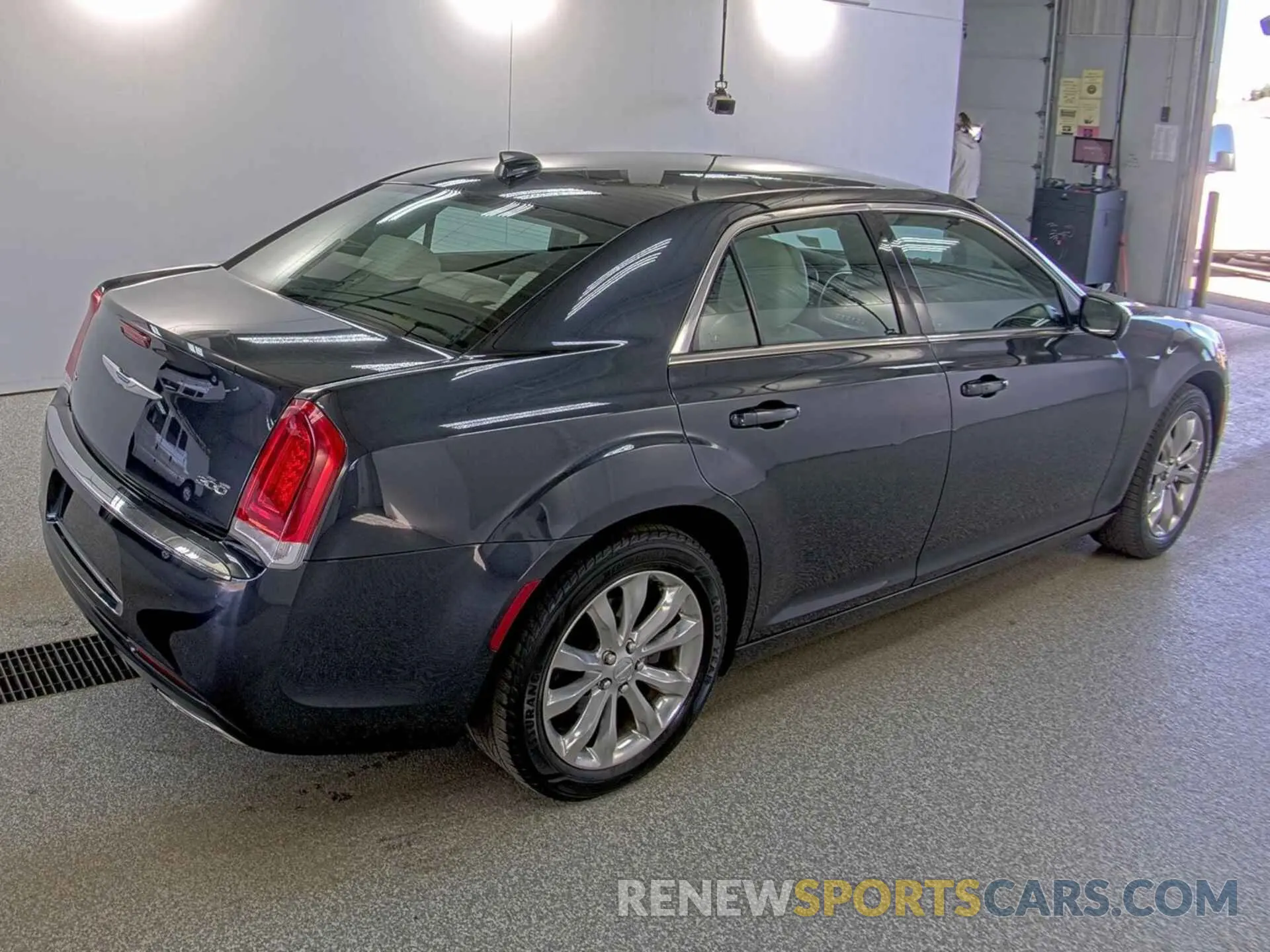 9 Фотография поврежденного автомобиля 2C3CCARG7KH556447 CHRYSLER 300 2019