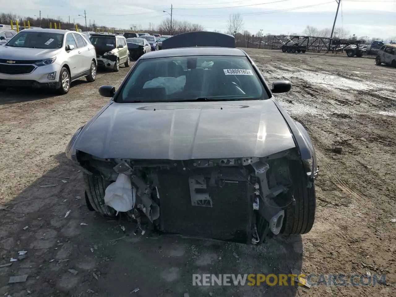 5 Photograph of a damaged car 2C3CCARG7KH723101 CHRYSLER 300 2019