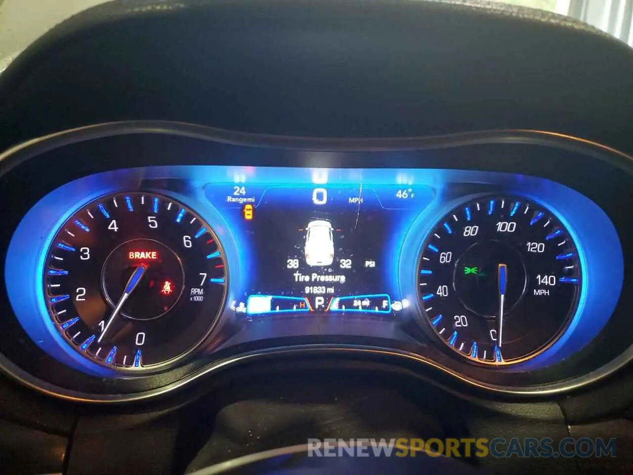 9 Photograph of a damaged car 2C3CCARG8KH666343 CHRYSLER 300 2019