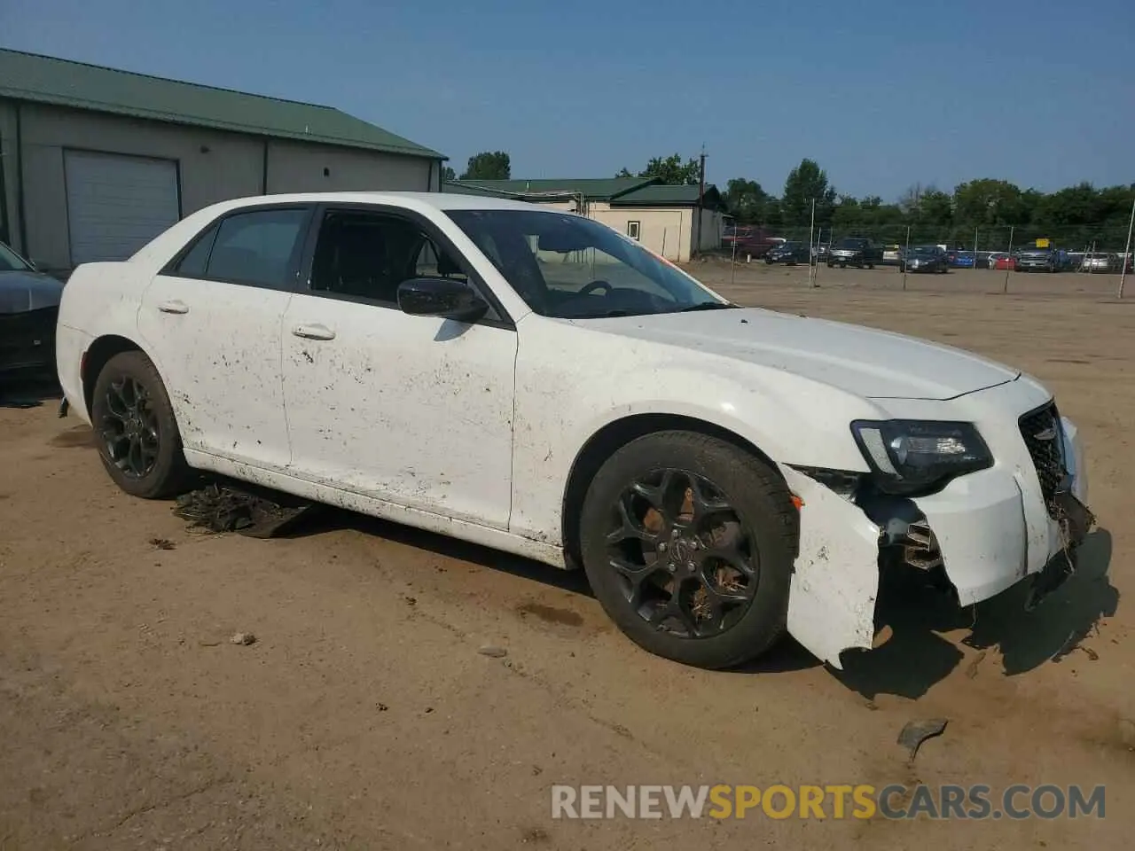 4 Фотография поврежденного автомобиля 2C3CCARG9KH560466 CHRYSLER 300 2019