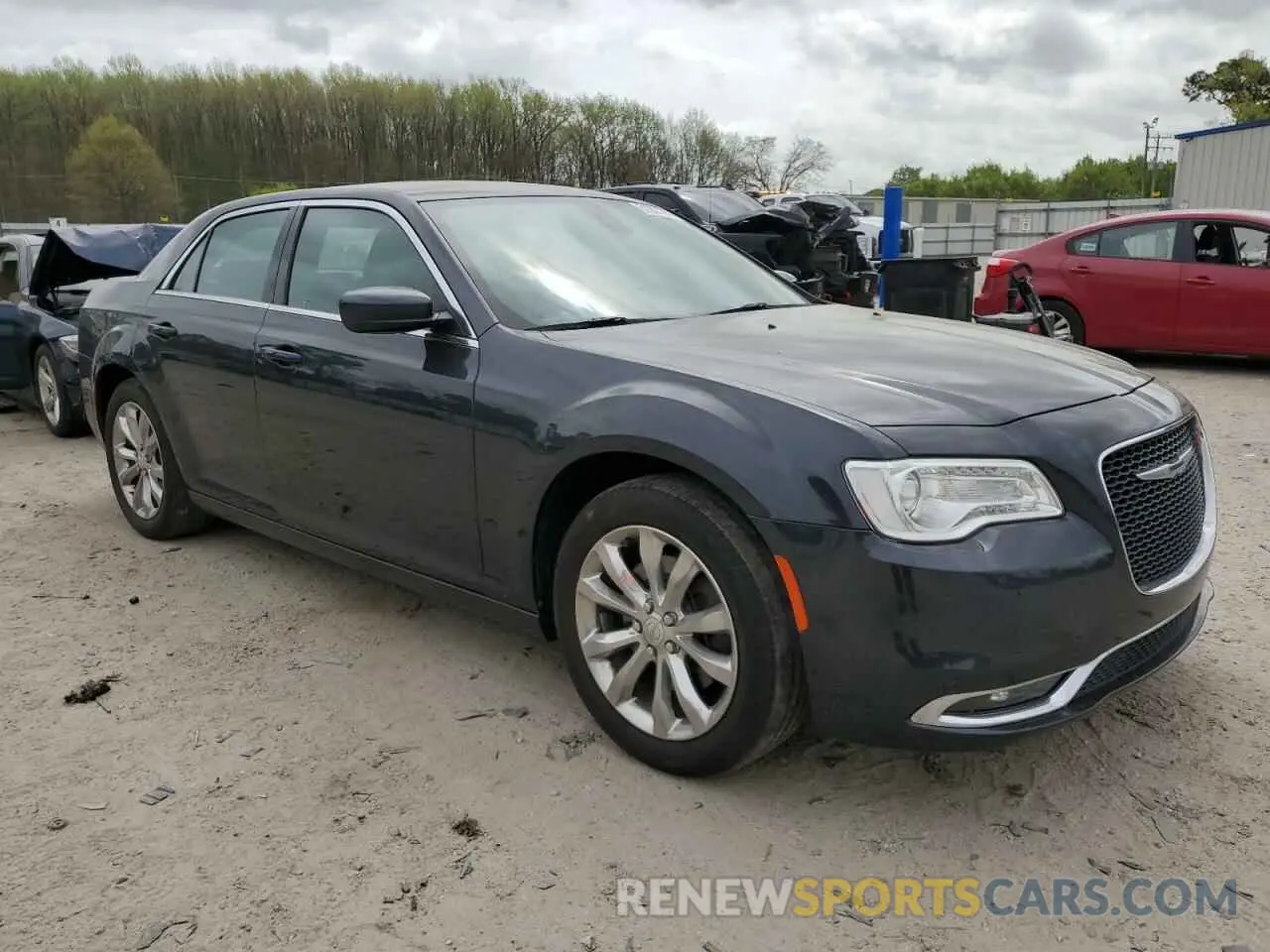 4 Фотография поврежденного автомобиля 2C3CCARG9KH626739 CHRYSLER 300 2019