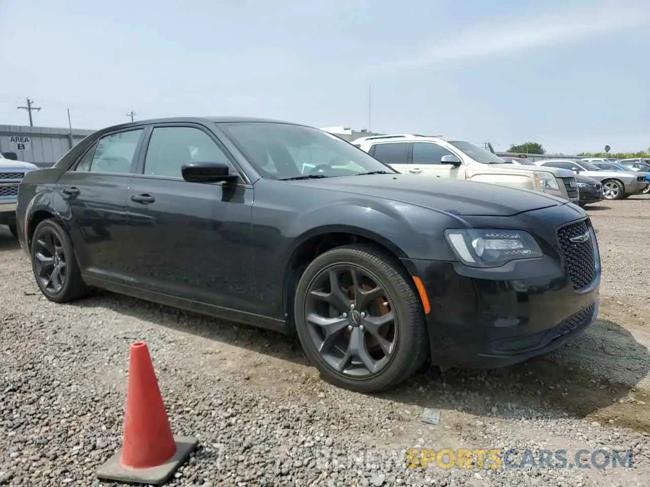 4 Фотография поврежденного автомобиля 2C3CCAAG0LH209362 CHRYSLER 300 2020