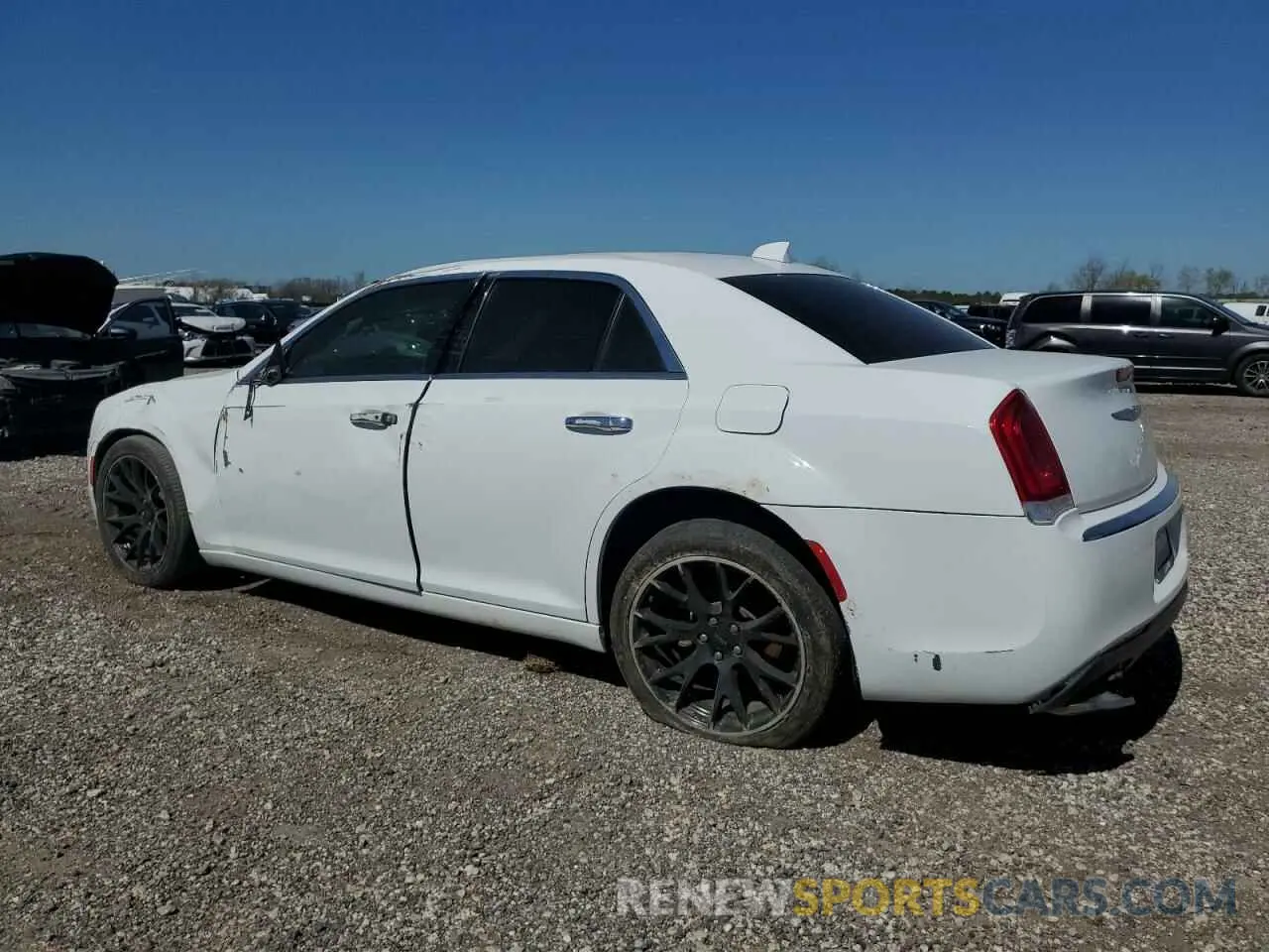 2 Фотография поврежденного автомобиля 2C3CCAAG2LH103057 CHRYSLER 300 2020
