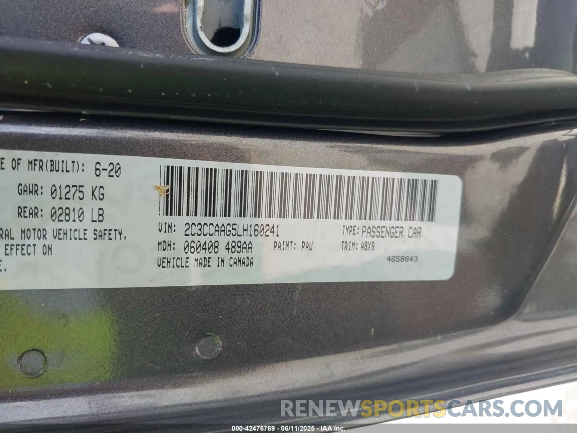 9 Photograph of a damaged car 2C3CCAAG5LH160241 CHRYSLER 300 2020