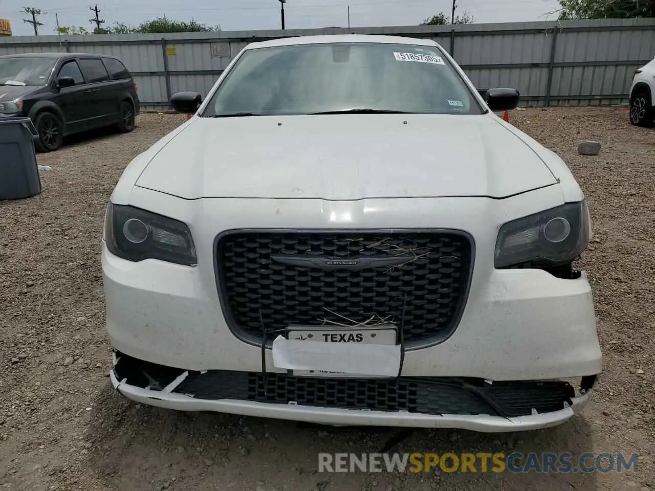 5 Photograph of a damaged car 2C3CCAAG5LH181543 CHRYSLER 300 2020