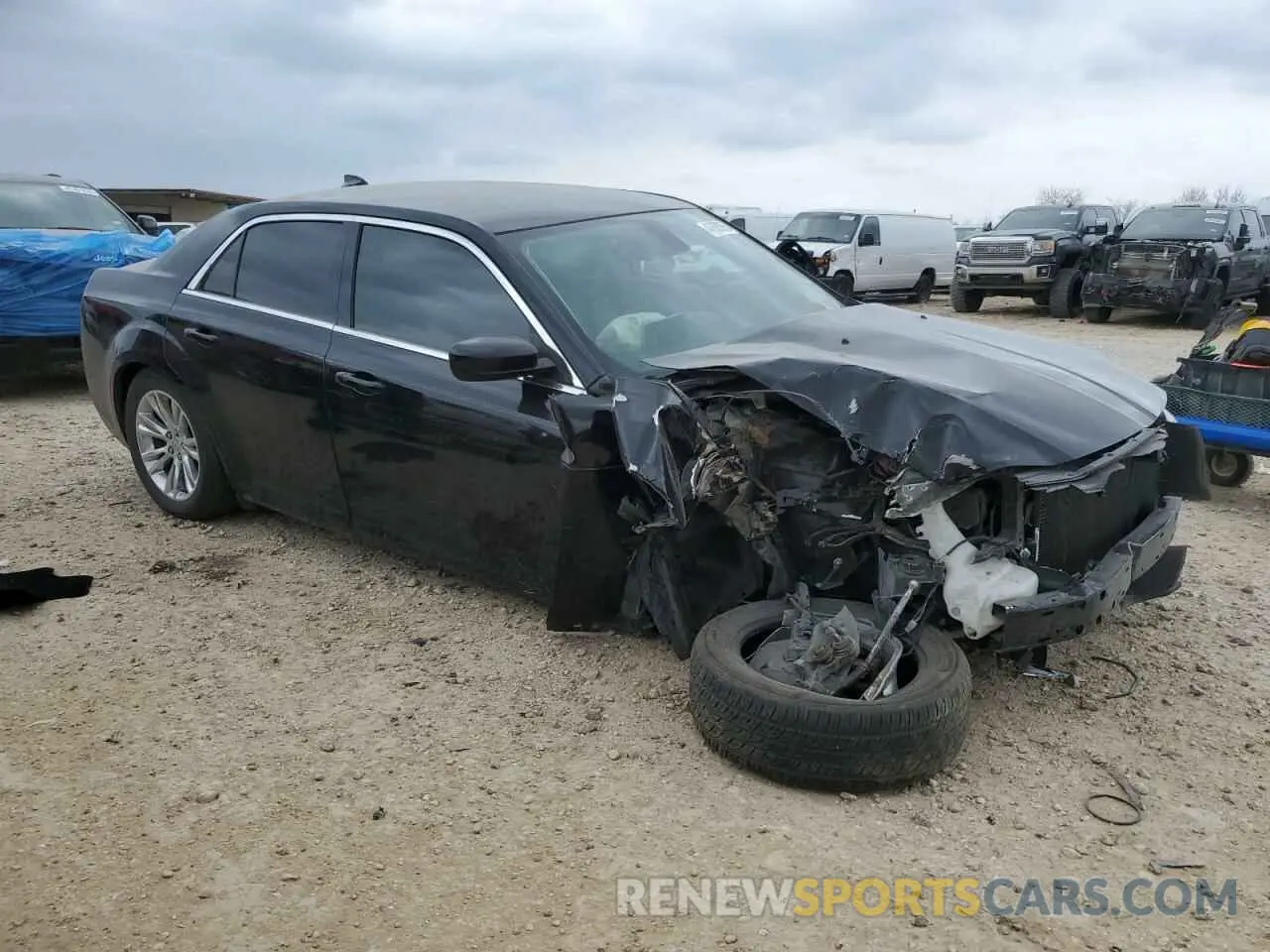 4 Photograph of a damaged car 2C3CCAAG7LH168633 CHRYSLER 300 2020