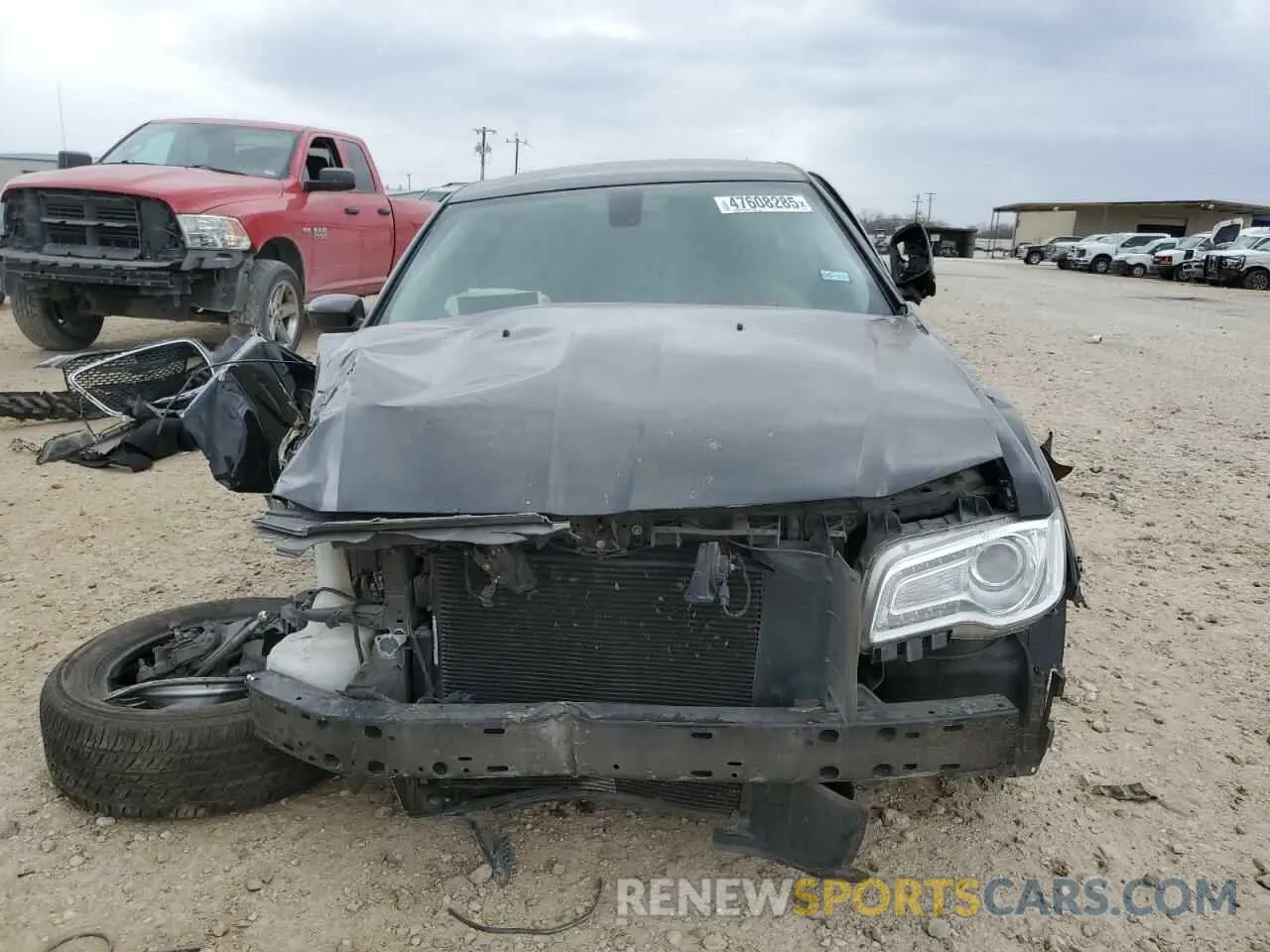 5 Photograph of a damaged car 2C3CCAAG7LH168633 CHRYSLER 300 2020