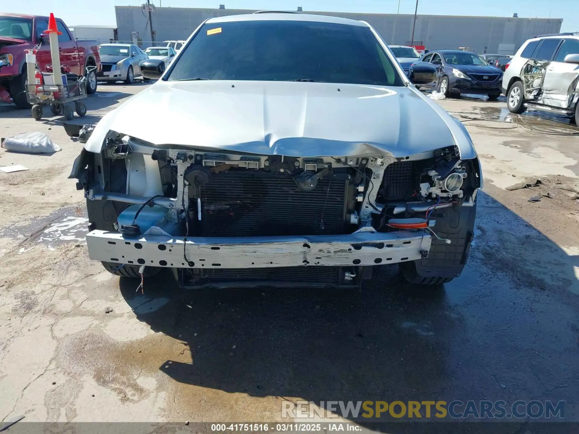 6 Photograph of a damaged car 2C3CCAAG8LH160296 CHRYSLER 300 2020