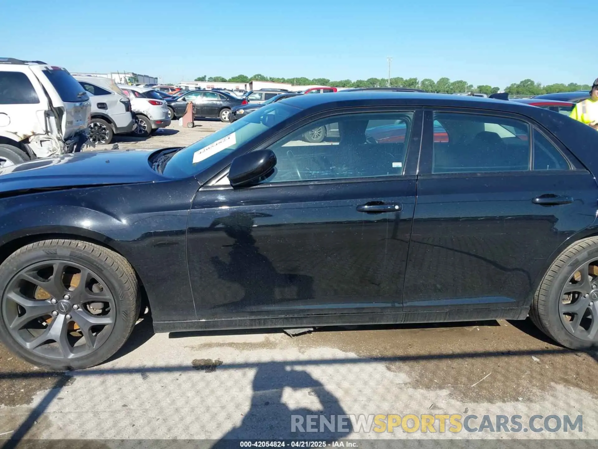 14 Фотография поврежденного автомобиля 2C3CCAAG8LH234610 CHRYSLER 300 2020