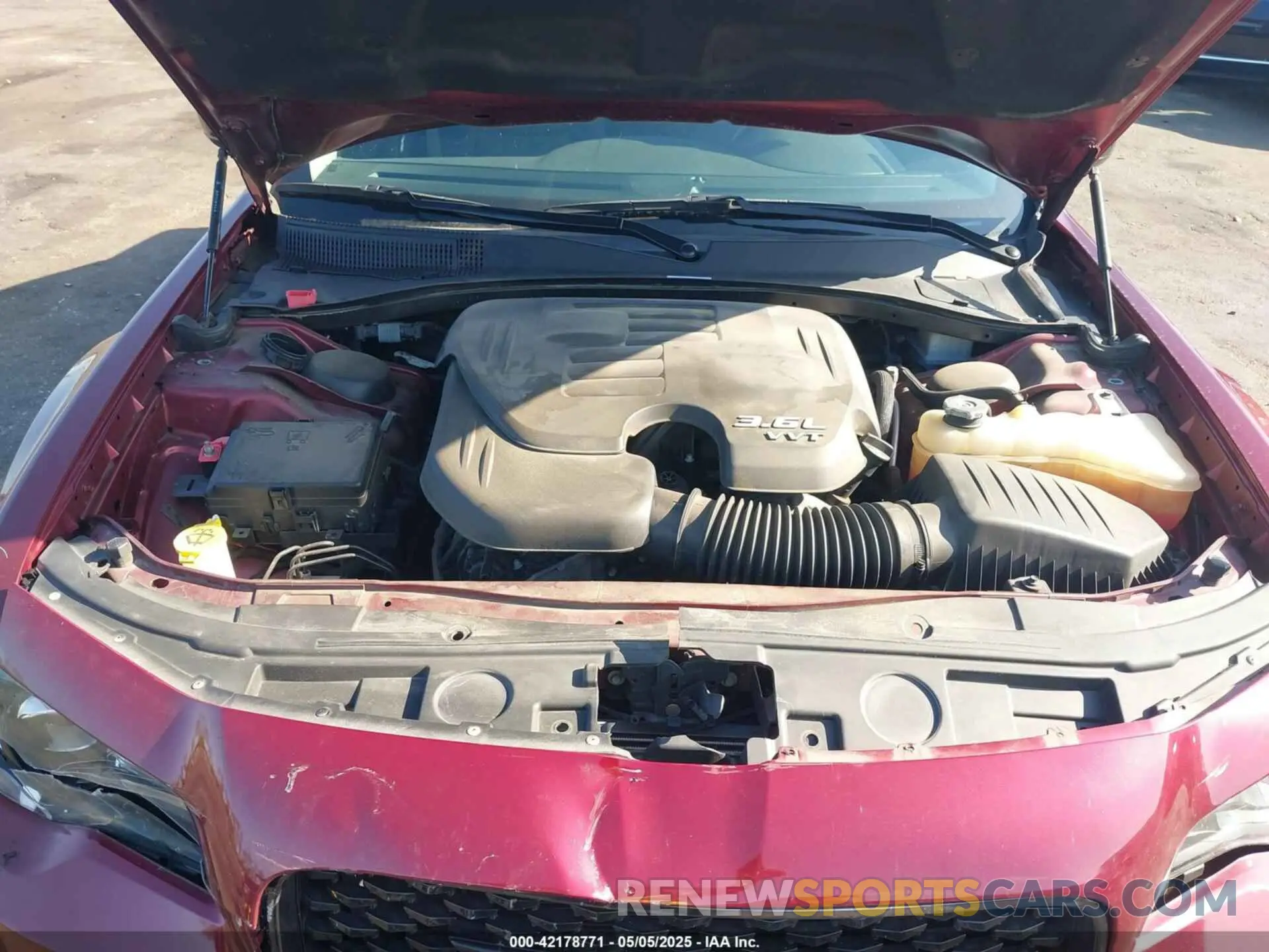 10 Фотография поврежденного автомобиля 2C3CCAAG9LH172585 CHRYSLER 300 2020