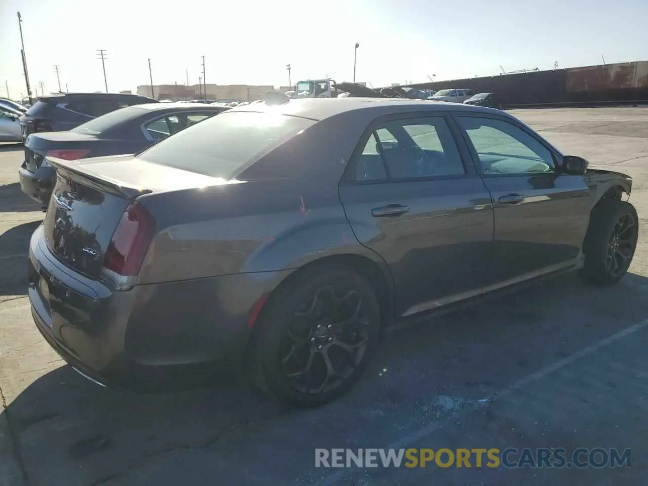 3 Photograph of a damaged car 2C3CCABG3LH158907 CHRYSLER 300 2020