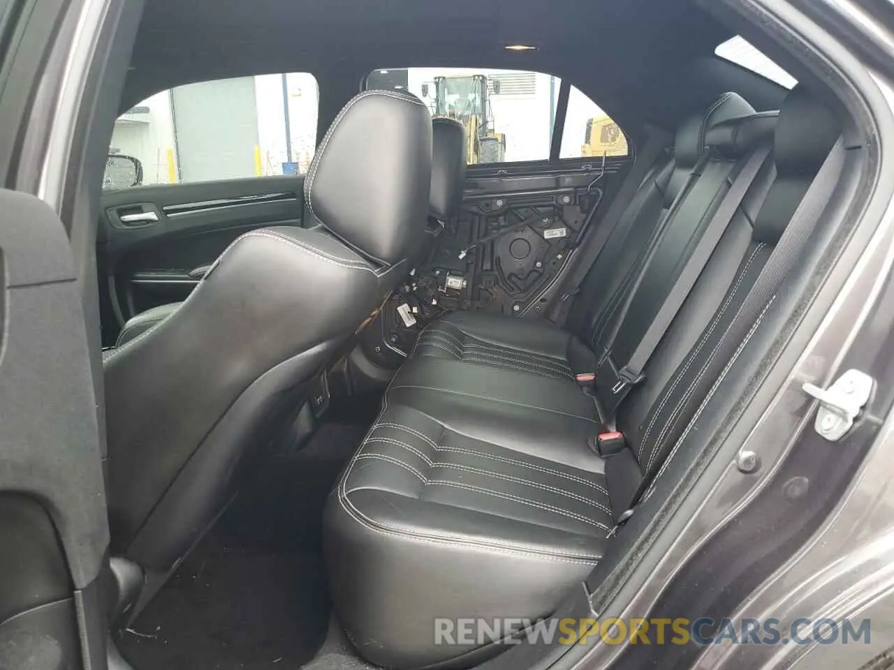 10 Фотография поврежденного автомобиля 2C3CCABG3LH209256 CHRYSLER 300 2020