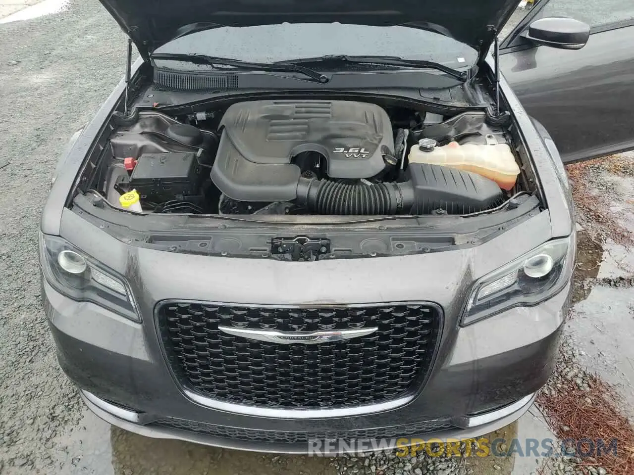 11 Фотография поврежденного автомобиля 2C3CCABG3LH209256 CHRYSLER 300 2020