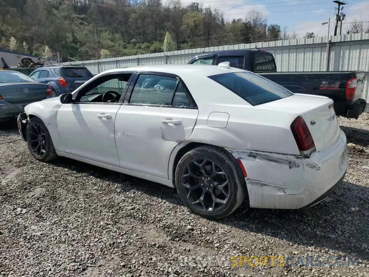 2 Photograph of a damaged car 2C3CCABG5LH141767 CHRYSLER 300 2020