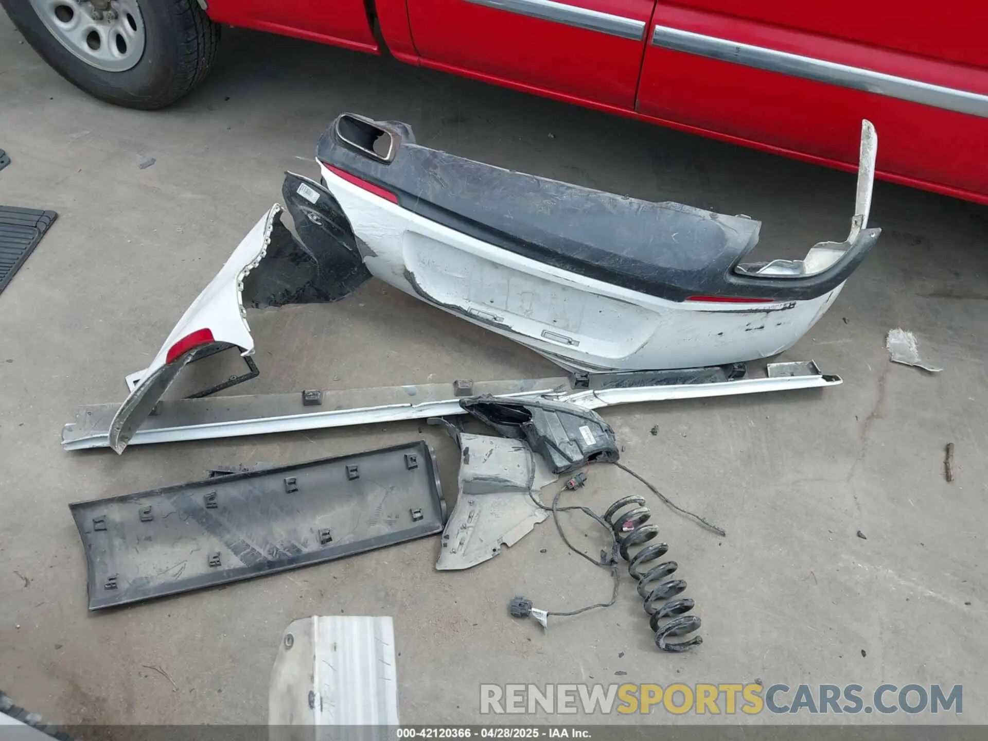 11 Фотография поврежденного автомобиля 2C3CCABG7LH158490 CHRYSLER 300 2020