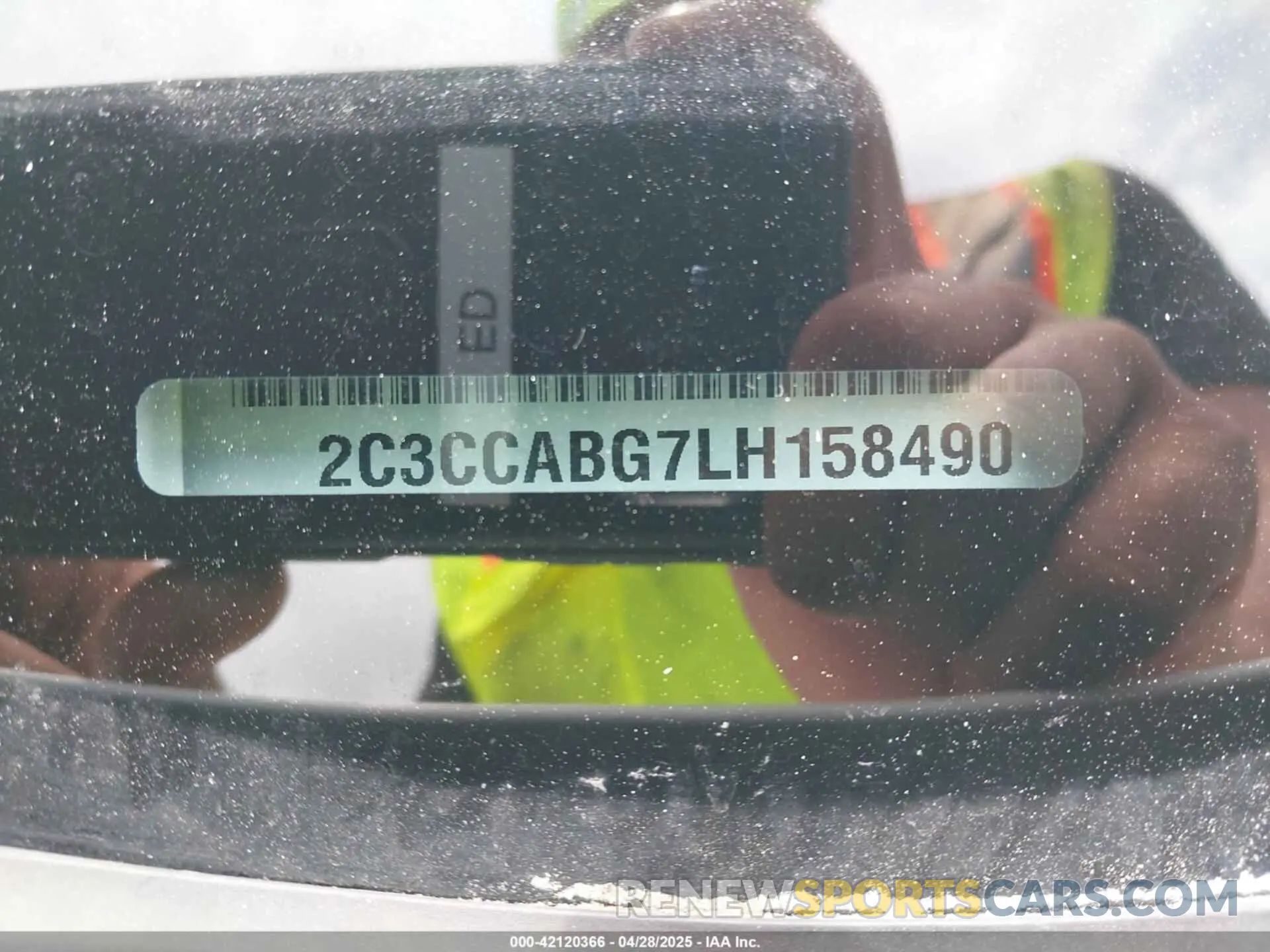 9 Фотография поврежденного автомобиля 2C3CCABG7LH158490 CHRYSLER 300 2020