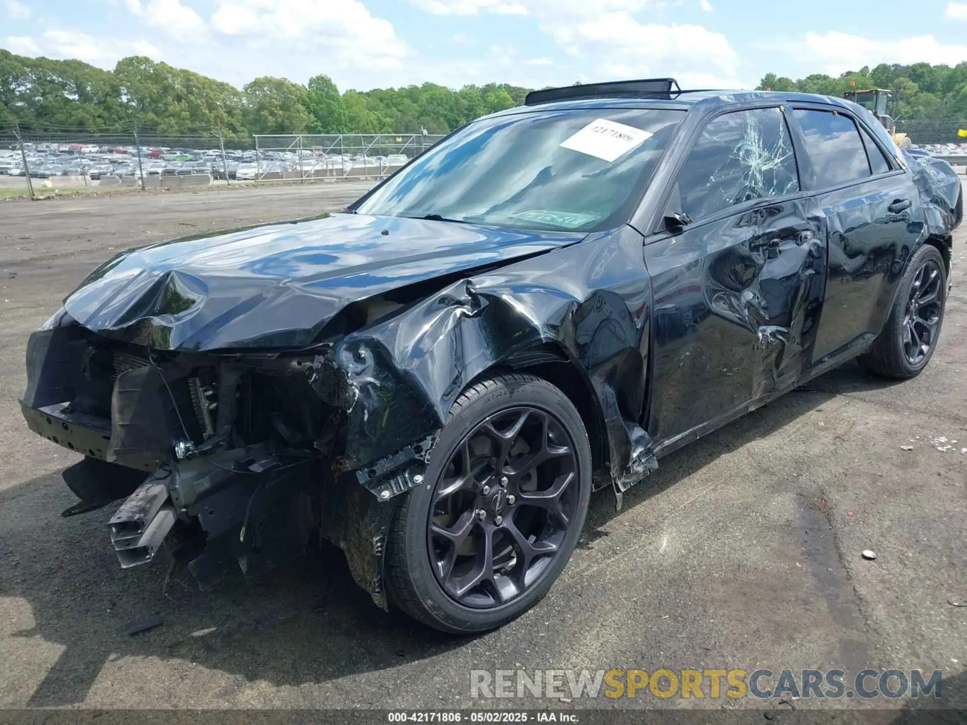 18 Photograph of a damaged car 2C3CCABT3LH122941 CHRYSLER 300 2020