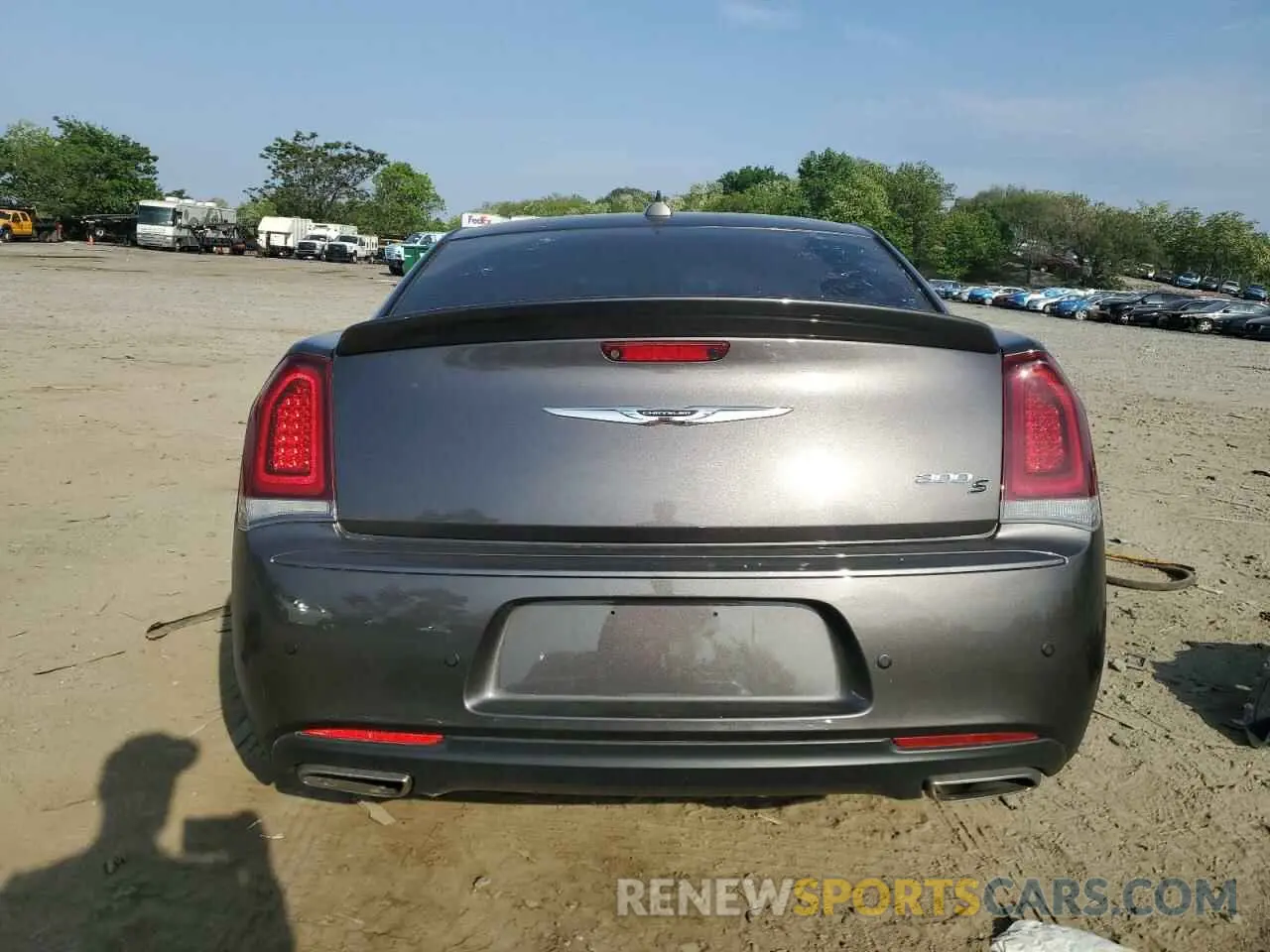 6 Photograph of a damaged car 2C3CCABT4LH122947 CHRYSLER 300 2020