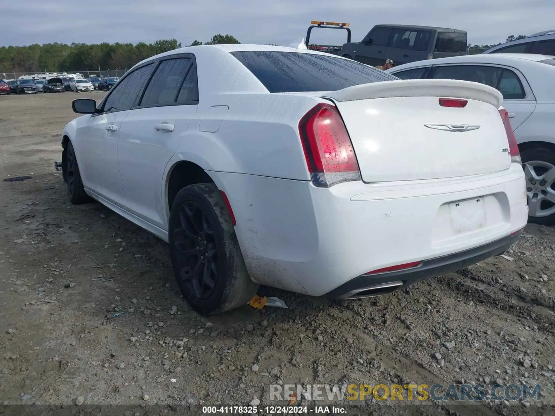 3 Фотография поврежденного автомобиля 2C3CCABT7LH145901 CHRYSLER 300 2020