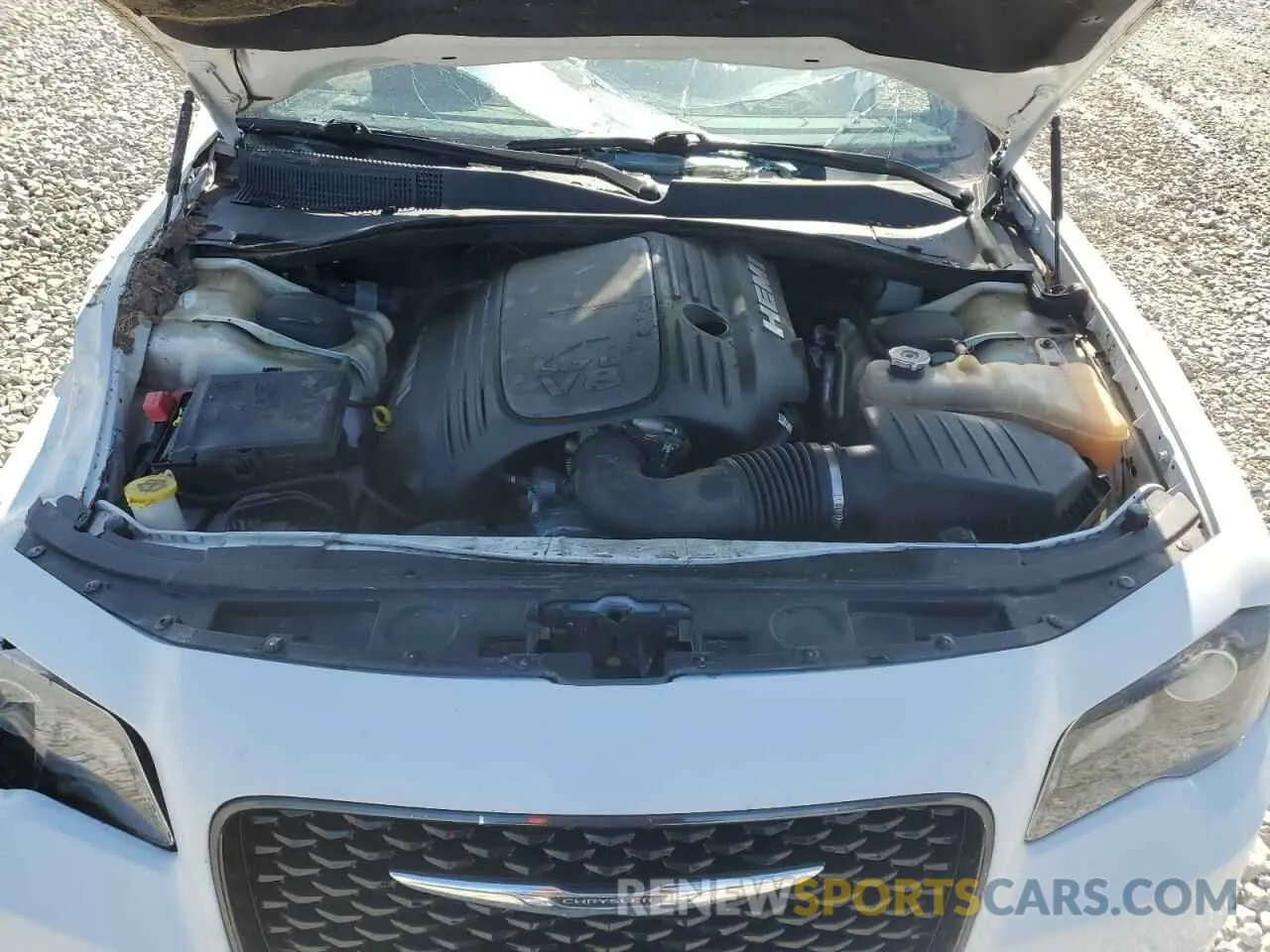 11 Photograph of a damaged car 2C3CCABTXLH145889 CHRYSLER 300 2020