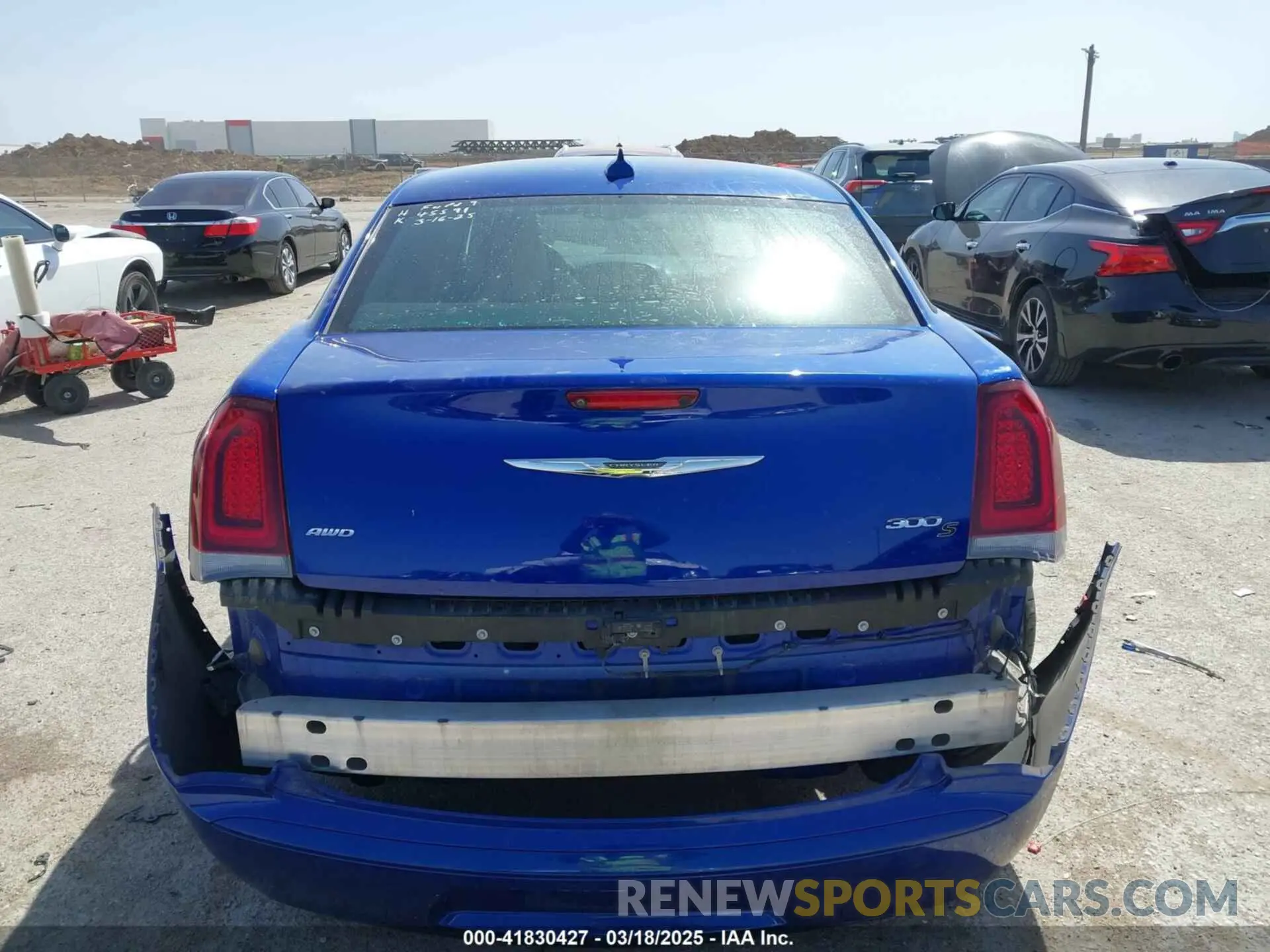 16 Photograph of a damaged car 2C3CCAGG6LH131564 CHRYSLER 300 2020