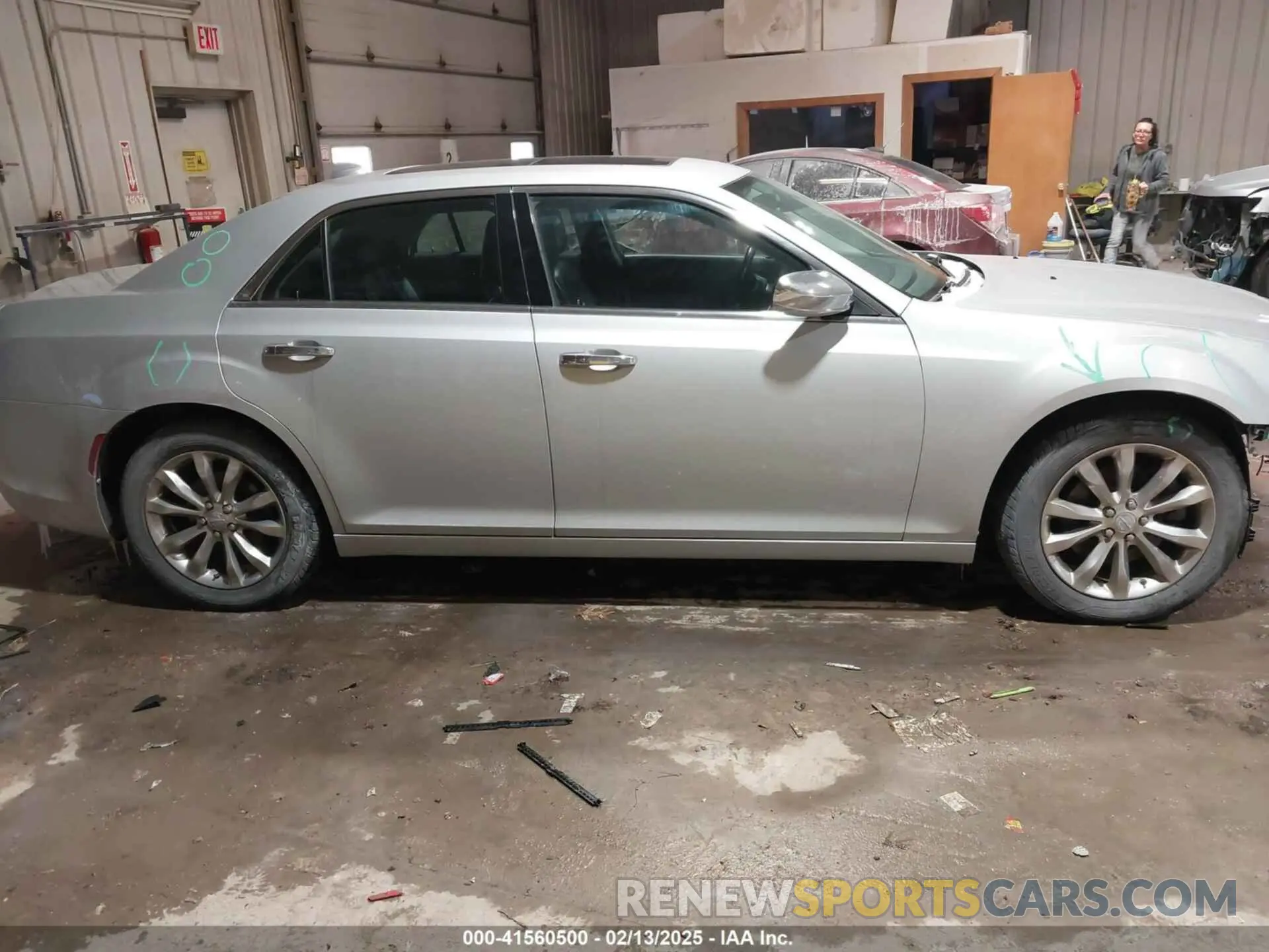 13 Фотография поврежденного автомобиля 2C3CCAKG5LH142028 CHRYSLER 300 2020