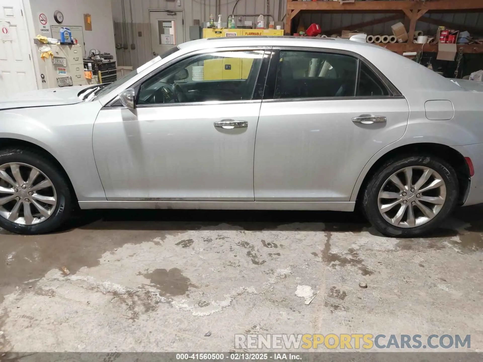 14 Фотография поврежденного автомобиля 2C3CCAKG5LH142028 CHRYSLER 300 2020