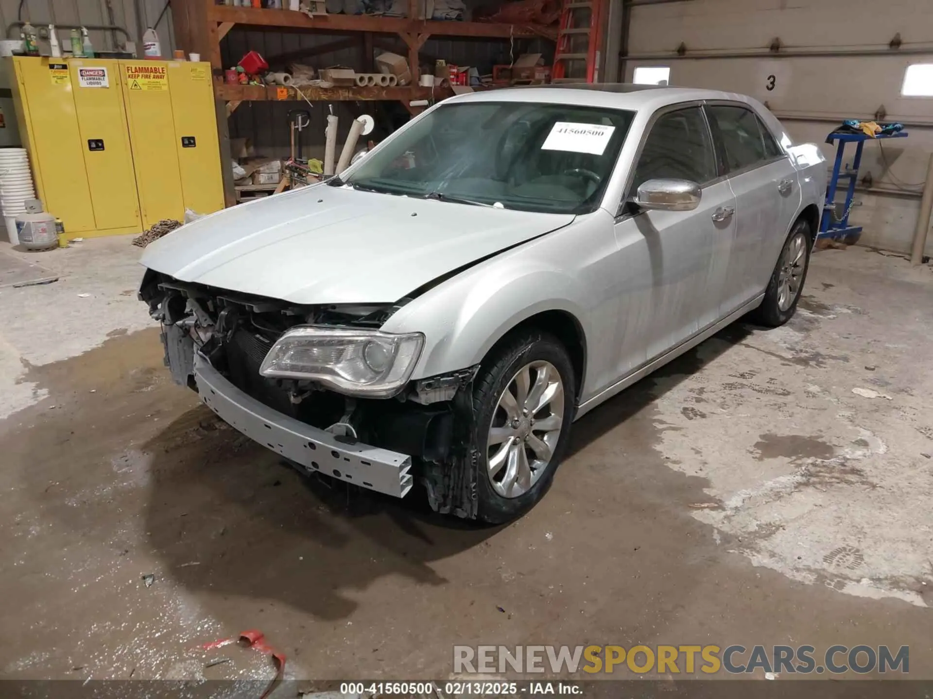 2 Фотография поврежденного автомобиля 2C3CCAKG5LH142028 CHRYSLER 300 2020