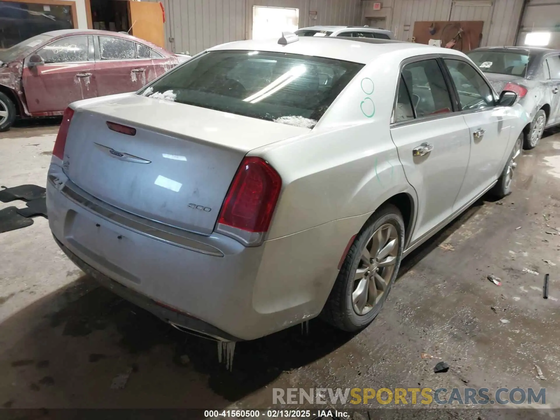 4 Фотография поврежденного автомобиля 2C3CCAKG5LH142028 CHRYSLER 300 2020