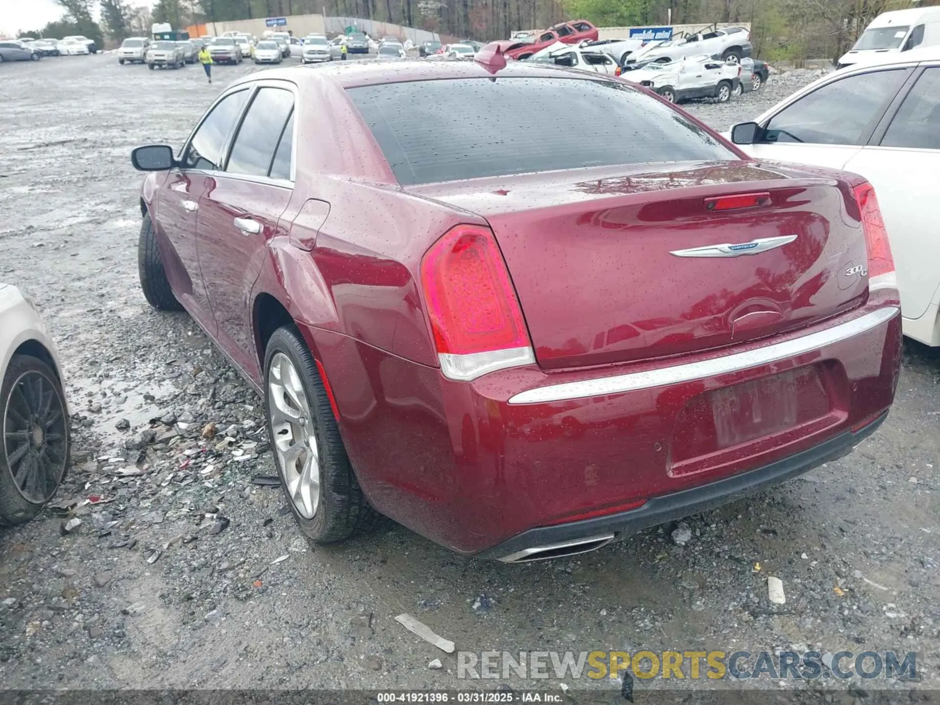 3 Фотография поврежденного автомобиля 2C3CCAPT4LH182008 CHRYSLER 300 2020