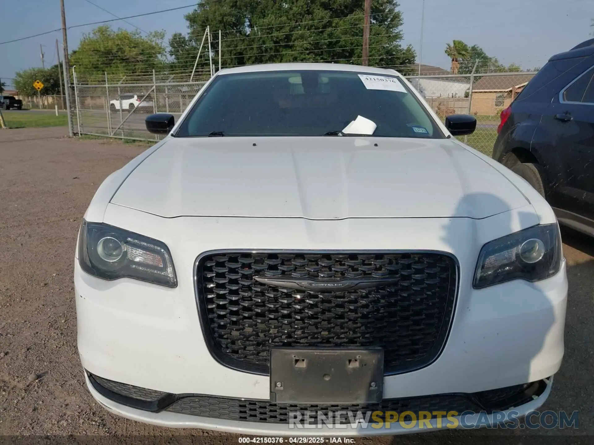 6 Photograph of a damaged car 2C3CCAAG5MH649188 CHRYSLER 300 2021