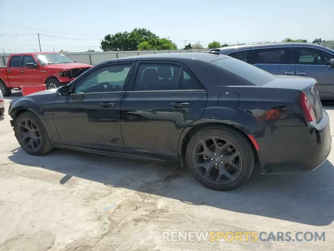 2 Фотография поврежденного автомобиля 2C3CCAAG6MH598980 CHRYSLER 300 2021