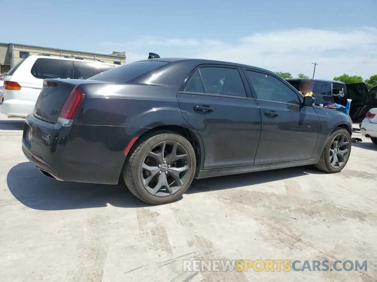 3 Фотография поврежденного автомобиля 2C3CCAAG6MH598980 CHRYSLER 300 2021