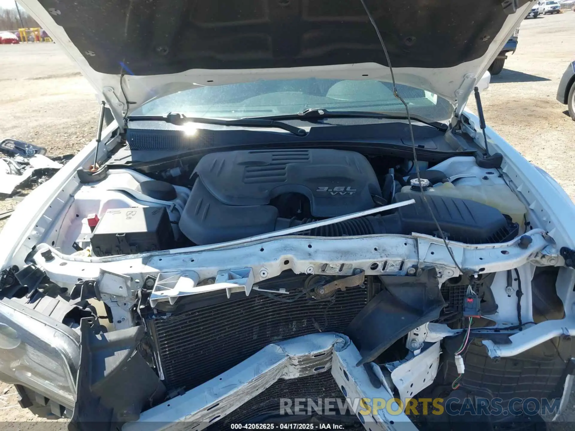 10 Photograph of a damaged car 2C3CCAAG6MH680062 CHRYSLER 300 2021