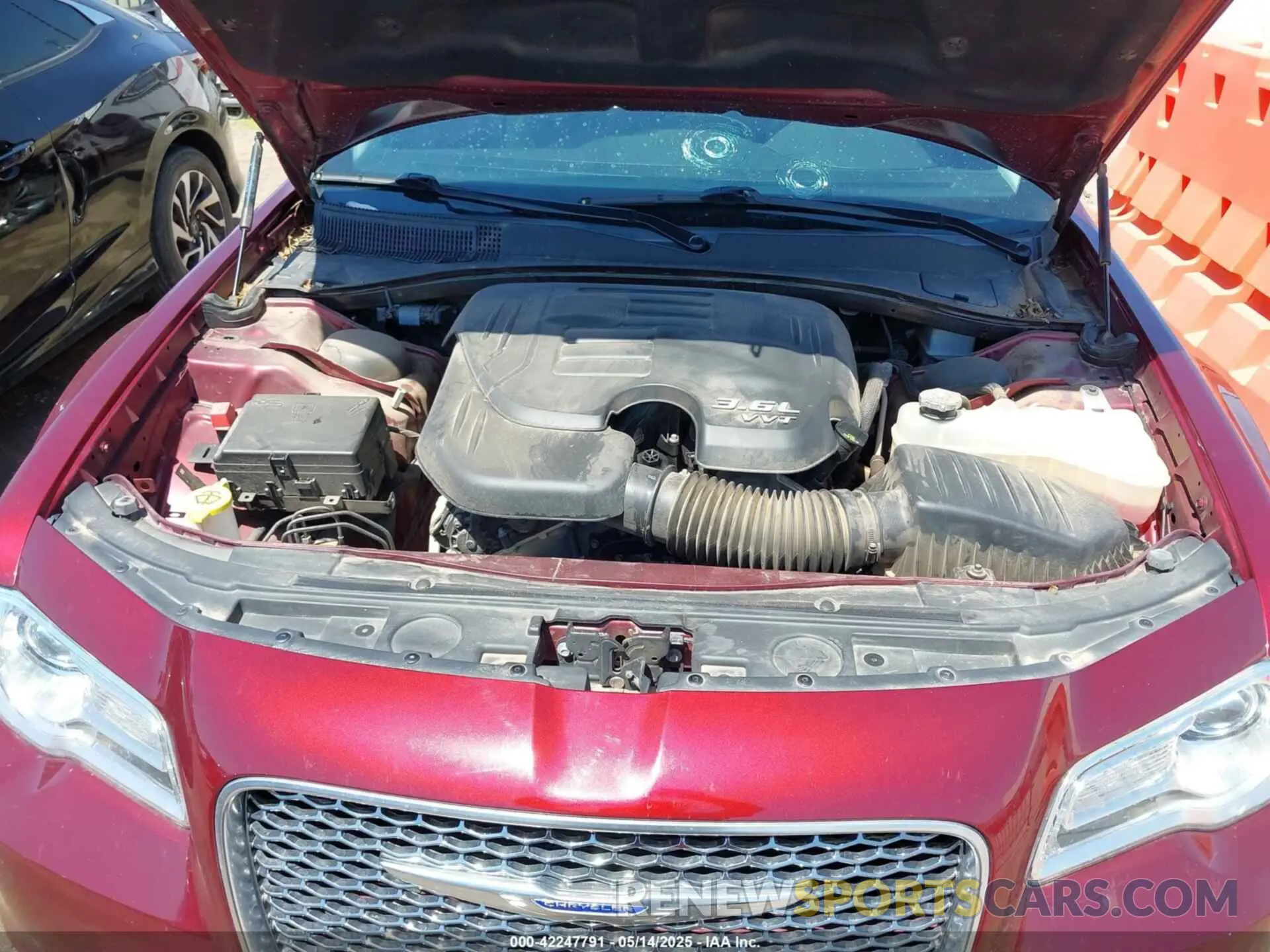 10 Photograph of a damaged car 2C3CCAAG7MH516187 CHRYSLER 300 2021