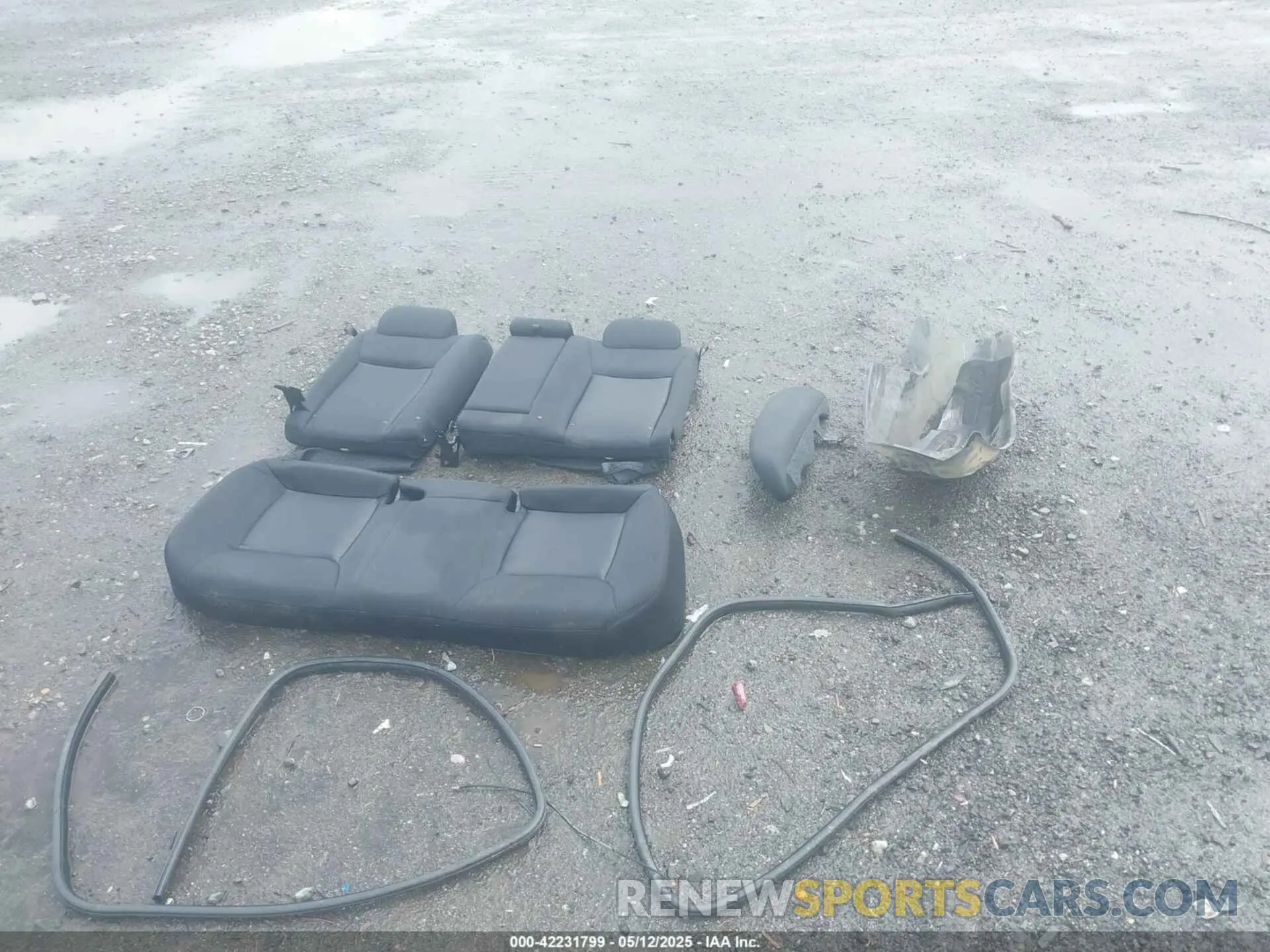 12 Фотография поврежденного автомобиля 2C3CCAAGXMH583429 CHRYSLER 300 2021