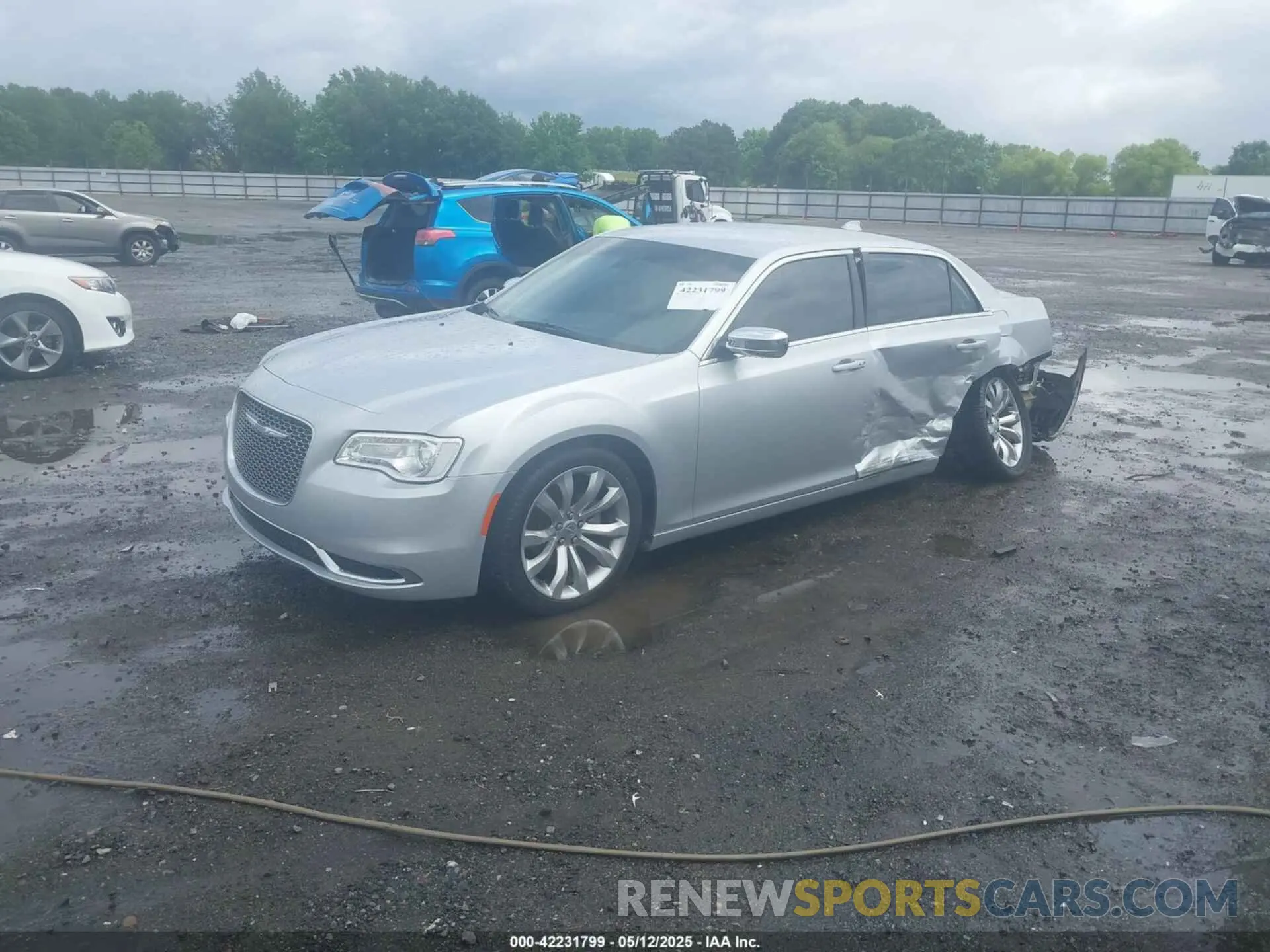 2 Фотография поврежденного автомобиля 2C3CCAAGXMH583429 CHRYSLER 300 2021