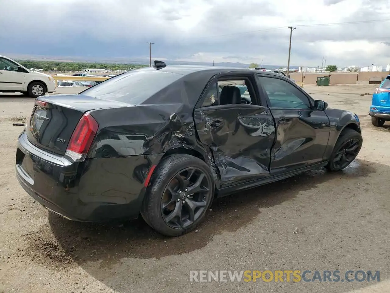 3 Фотография поврежденного автомобиля 2C3CCAAGXMH669081 CHRYSLER 300 2021
