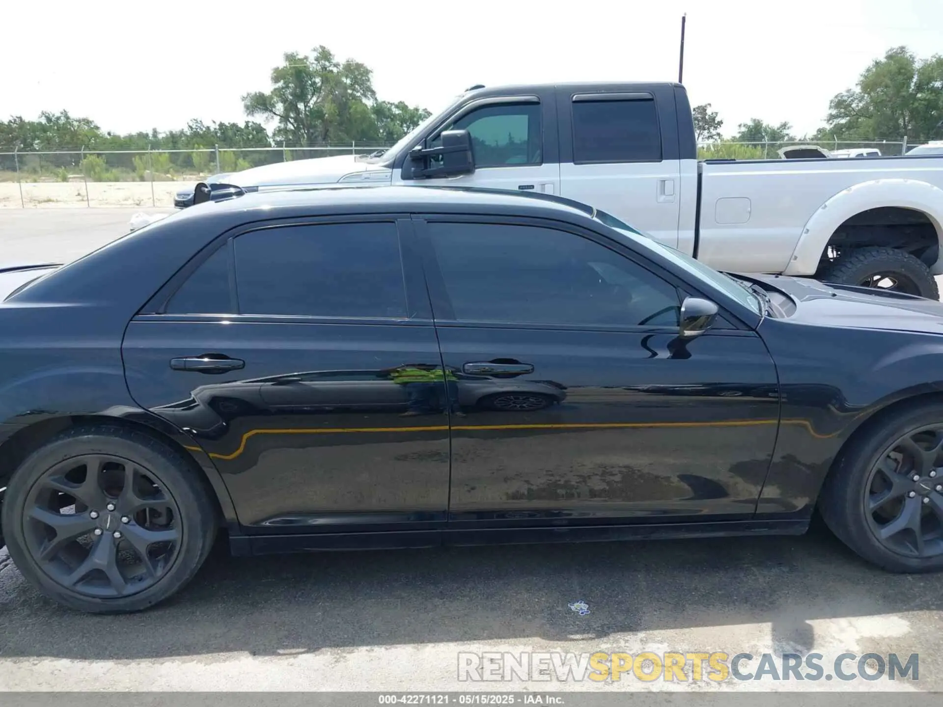 12 Photograph of a damaged car 2C3CCABG1MH520184 CHRYSLER 300 2021