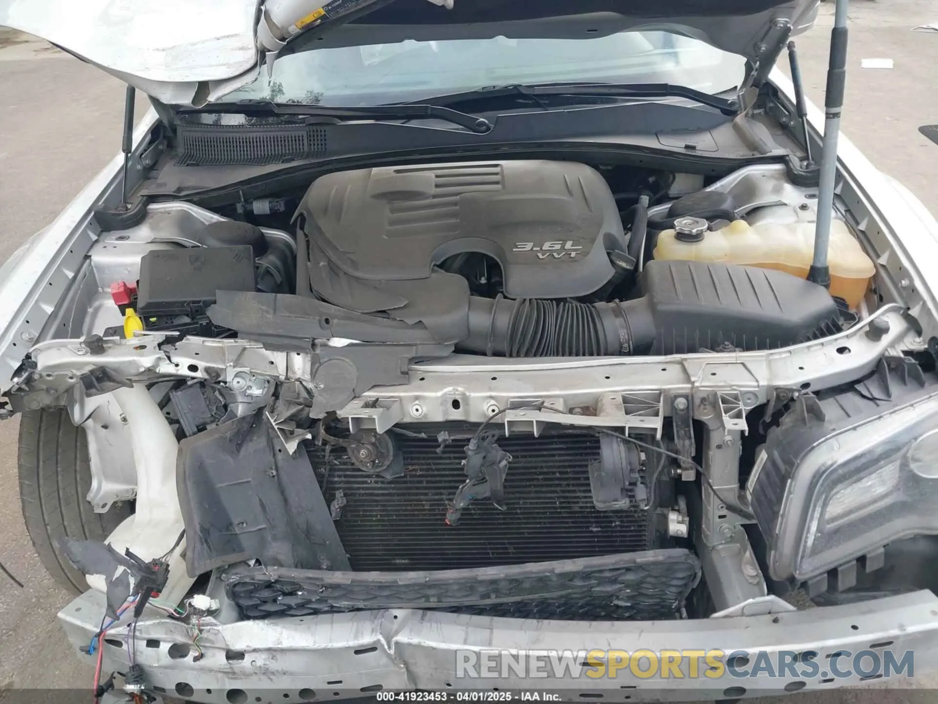 10 Фотография поврежденного автомобиля 2C3CCABG1MH523618 CHRYSLER 300 2021