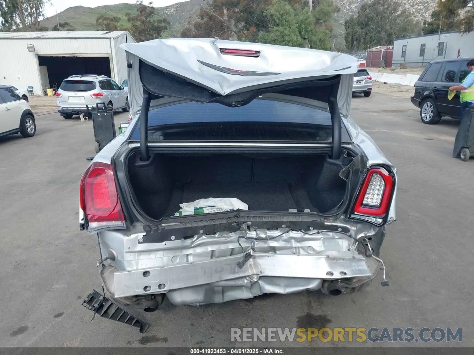 15 Фотография поврежденного автомобиля 2C3CCABG1MH523618 CHRYSLER 300 2021