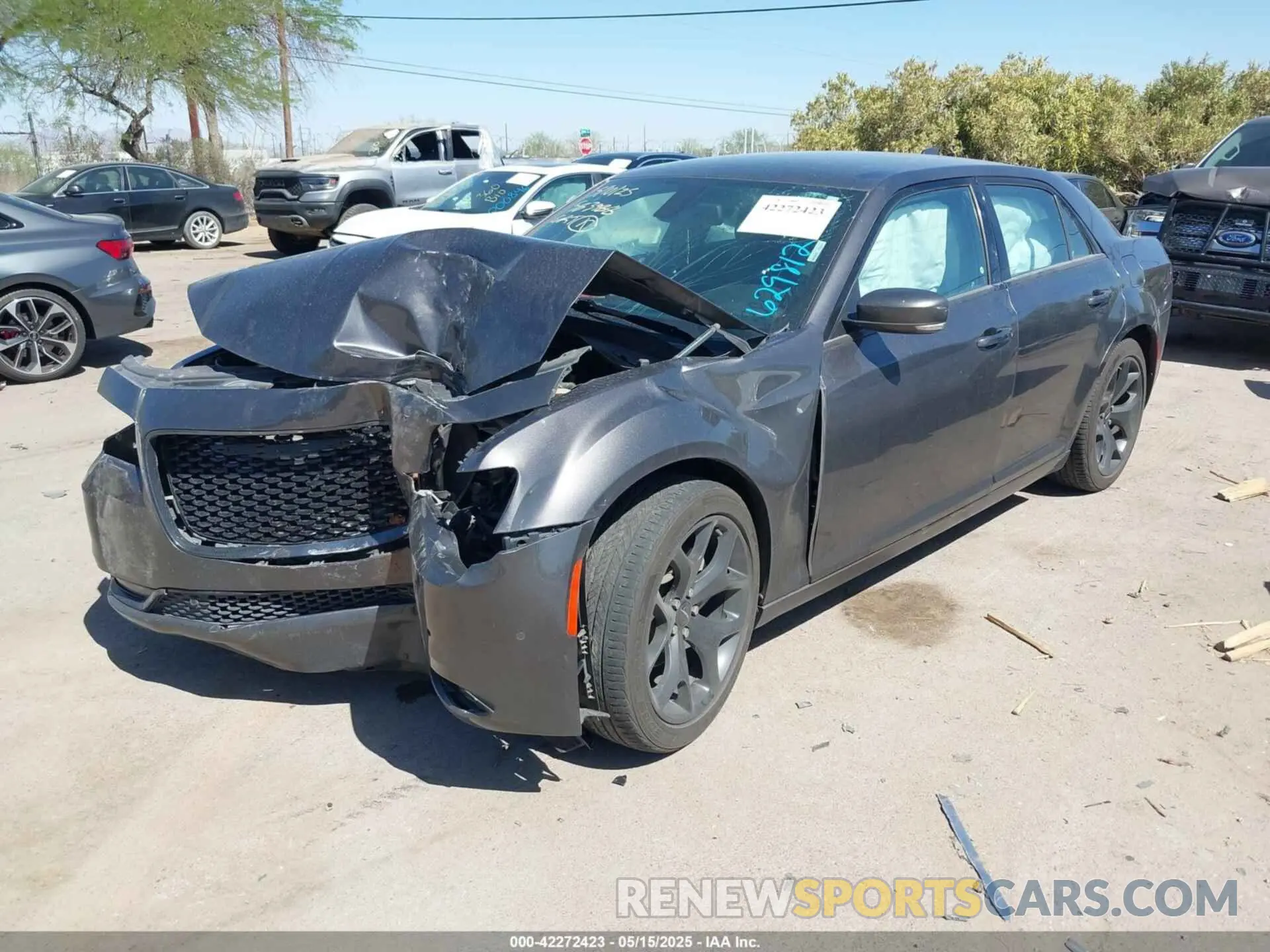 2 Фотография поврежденного автомобиля 2C3CCABG1MH629812 CHRYSLER 300 2021