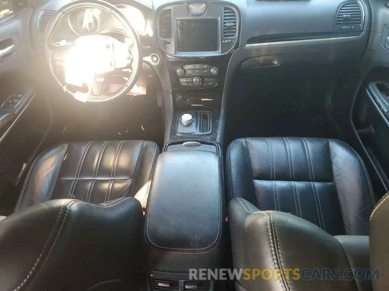 8 Фотография поврежденного автомобиля 2C3CCABG1MH629826 CHRYSLER 300 2021