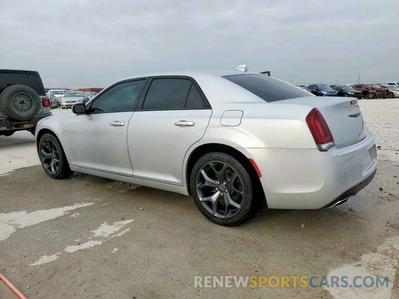 2 Фотография поврежденного автомобиля 2C3CCABG2MH545658 CHRYSLER 300 2021