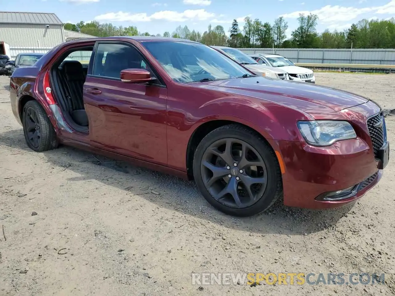 4 Фотография поврежденного автомобиля 2C3CCABG2MH550021 CHRYSLER 300 2021