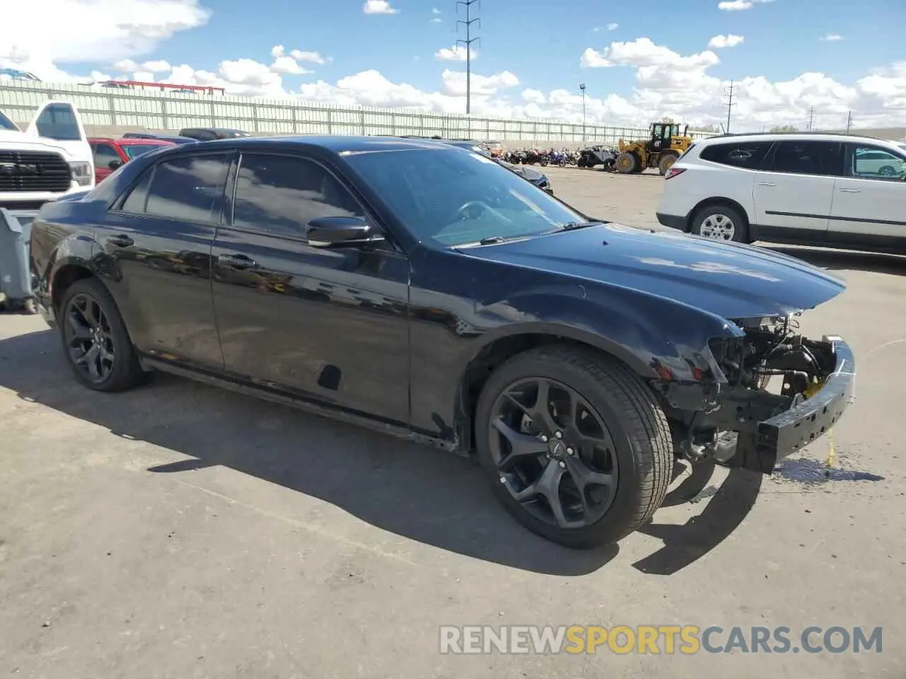 4 Photograph of a damaged car 2C3CCABG3MH660589 CHRYSLER 300 2021
