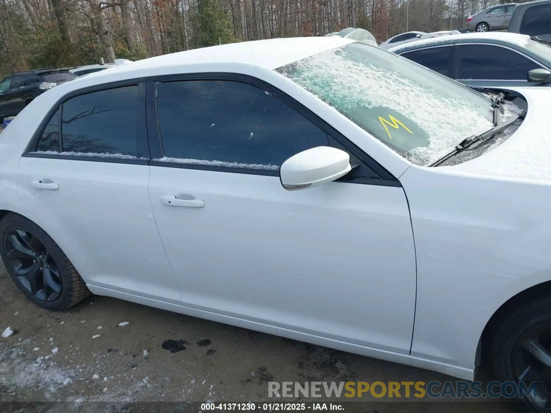 13 Photograph of a damaged car 2C3CCABG6MH523713 CHRYSLER 300 2021