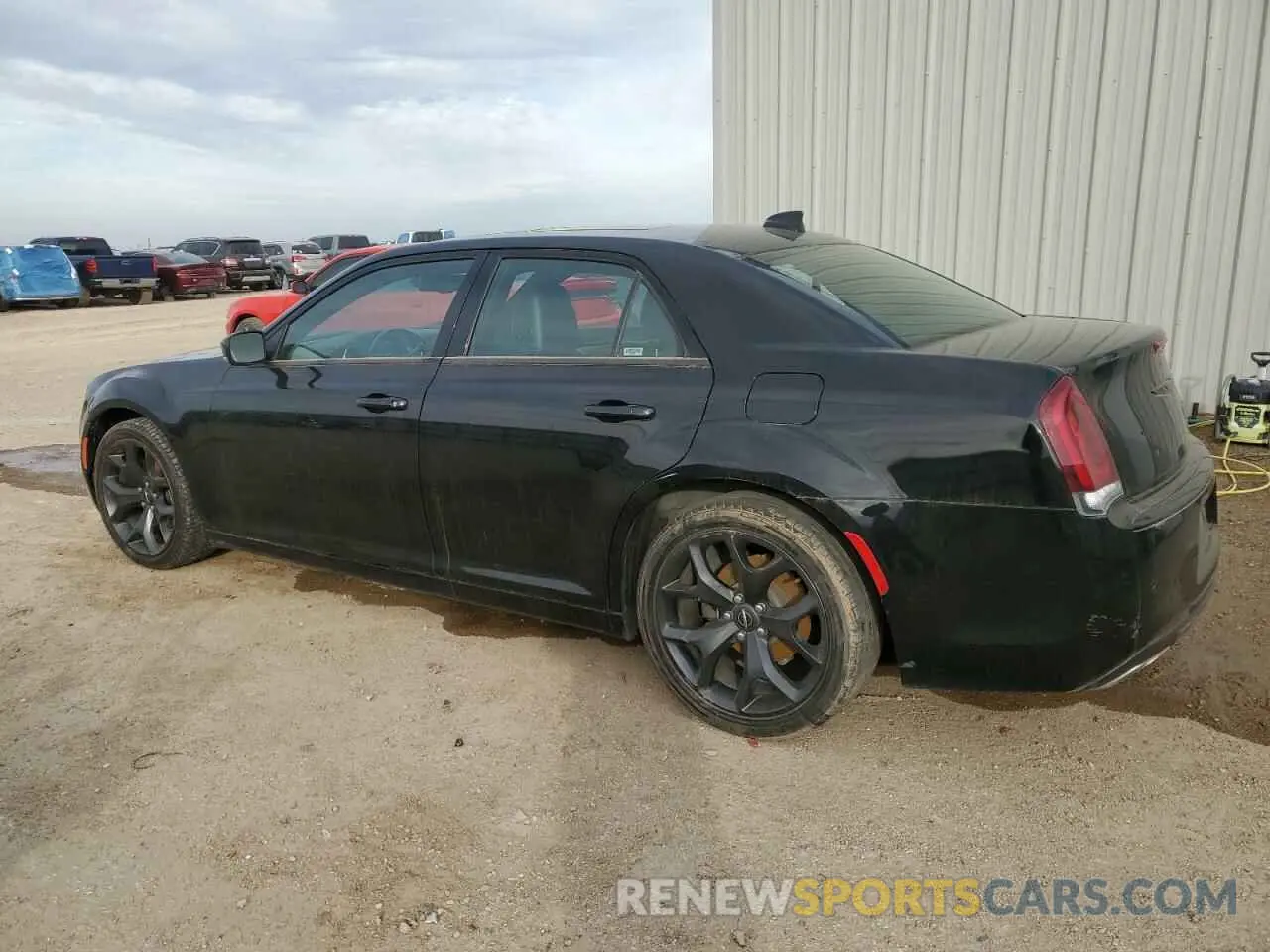 2 Фотография поврежденного автомобиля 2C3CCABG7MH537362 CHRYSLER 300 2021