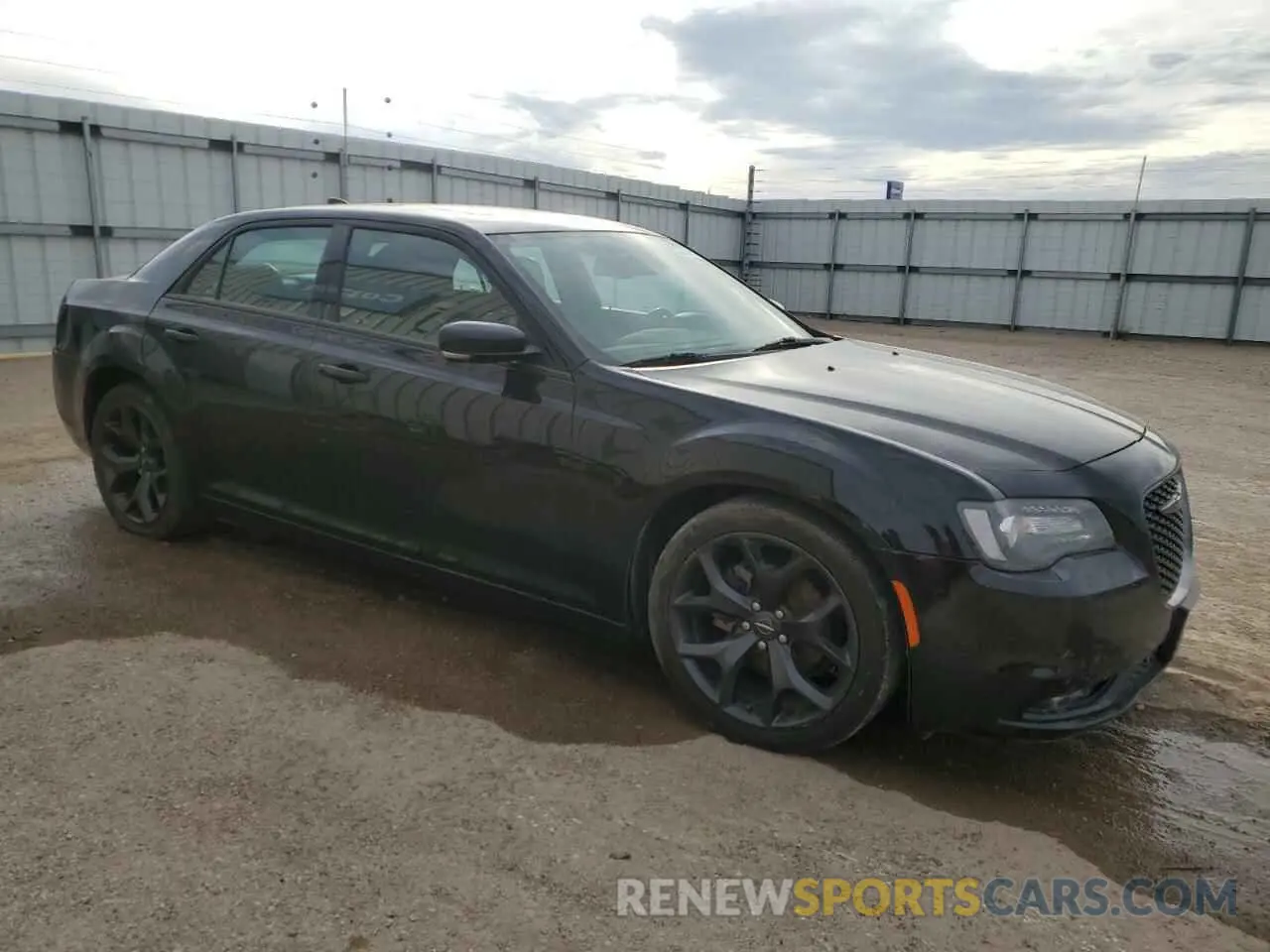 4 Фотография поврежденного автомобиля 2C3CCABG7MH537362 CHRYSLER 300 2021
